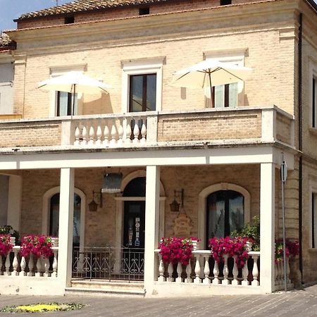 Relais Borgo sul Mare Hotel Silvi Paese Exterior foto
