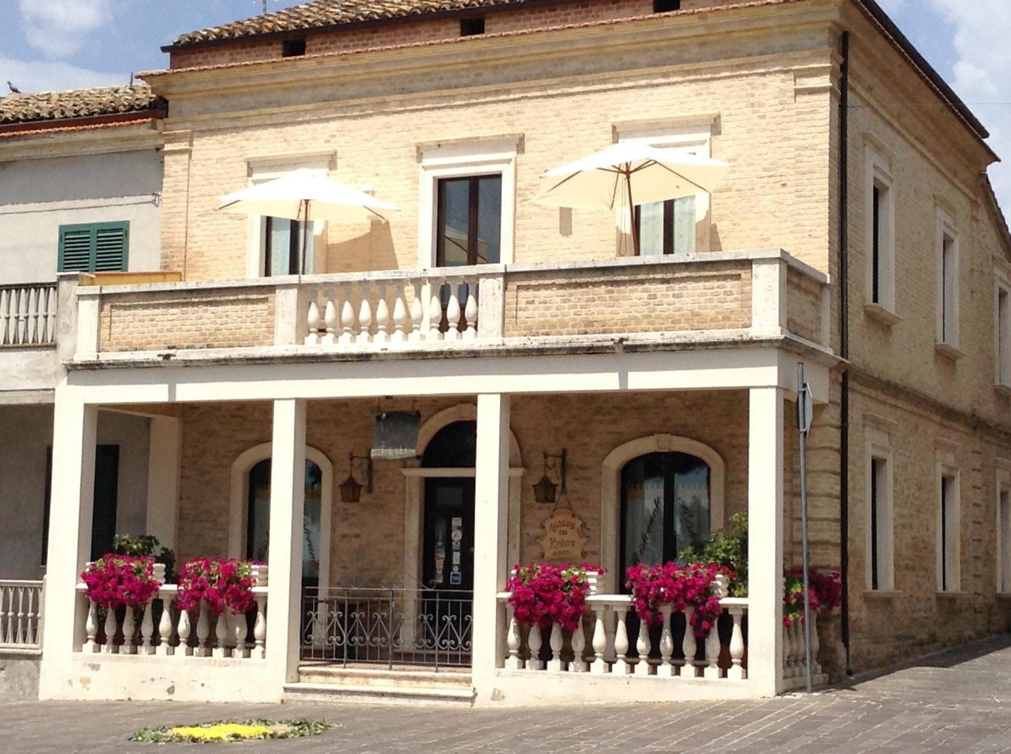 Relais Borgo sul Mare Hotel Silvi Paese Exterior foto